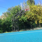 Баскетбольна стійка на чотирьох опорах Баскетбольна стійка на чотирьох опорах