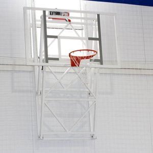 Ферма баскетбольна вертикально-підйомна до стіни